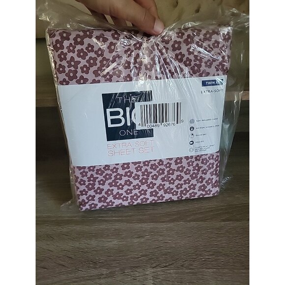 The Big One Extra Soft Sheet Set Size Twin XL Blobby Floral 3 Piece Set - Picture 5 of 5